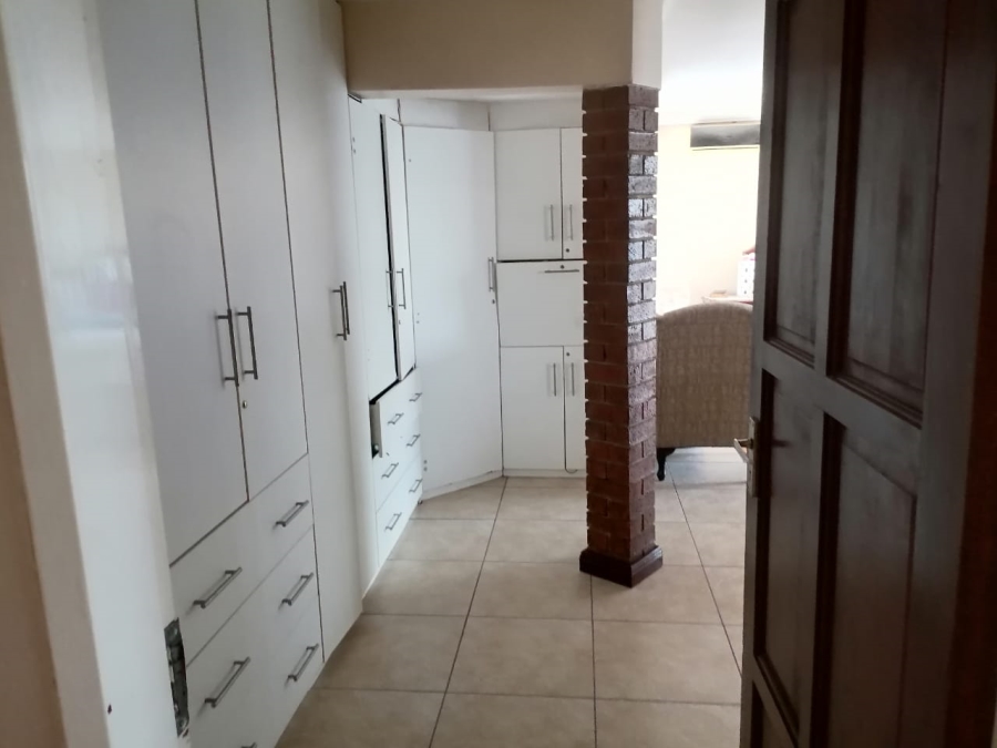 4 Bedroom Property for Sale in Safari Gardens North West